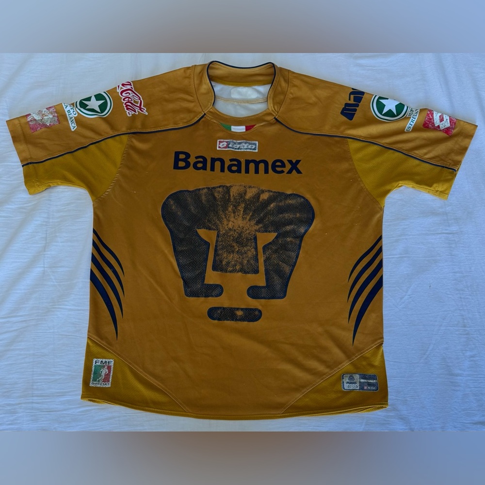 Lotto Pre-Owned Pumas UNAM 2007/08 Home Soccer Jersey Men’s Sz: Small